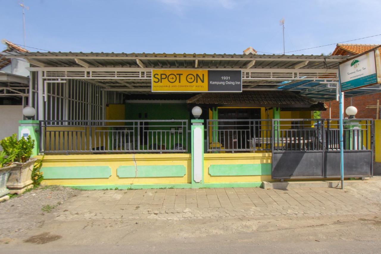SPOT ON 1931 Kampung Osing Inn Banyuwangi  Exterior foto